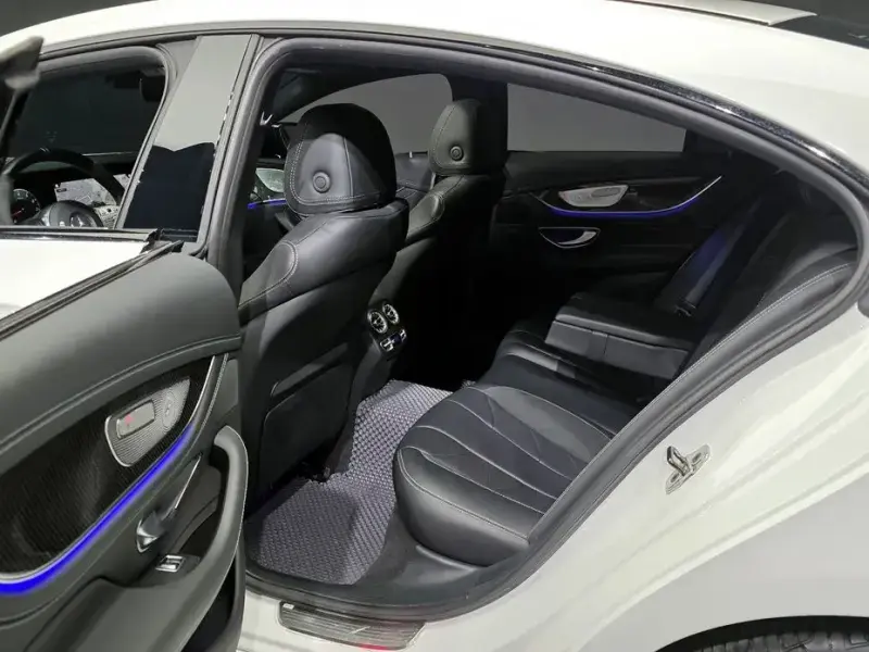 2021 Mercedes-Benz CLS с пробегом 61 628 км