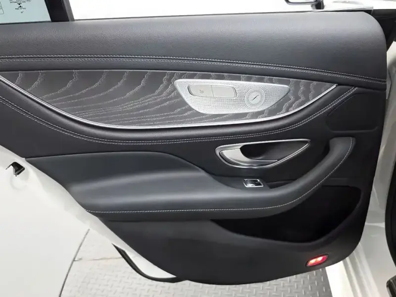 2022 Mercedes-Benz CLS с пробегом 41 585 км