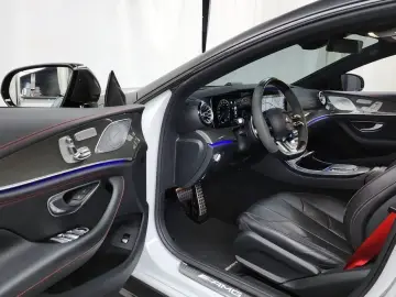 2023 Mercedes-Benz CLS с пробегом 48 967 км