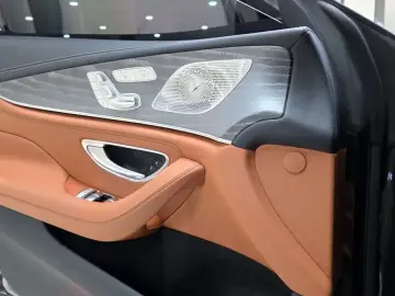 2022 Mercedes-Benz CLS с пробегом 5 976 км