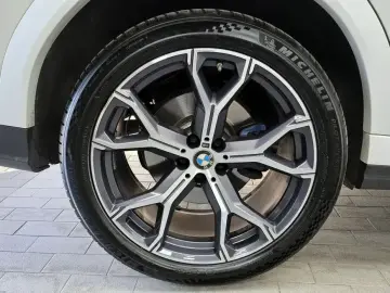 2022 BMW X6 с пробегом 130 989 км