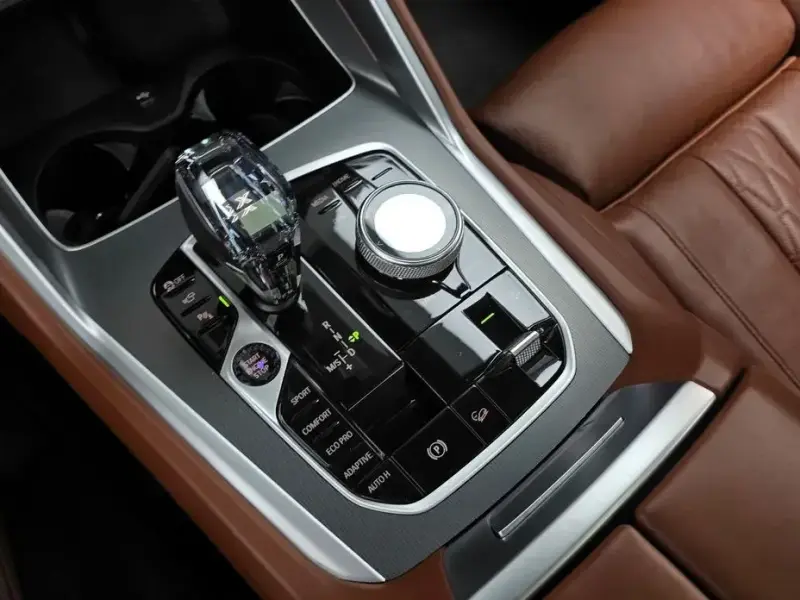 2022 BMW X6 с пробегом 130 989 км