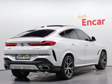 2022 BMW X6 с пробегом 78 589 км