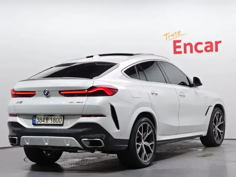 2022 BMW X6 с пробегом 78 589 км