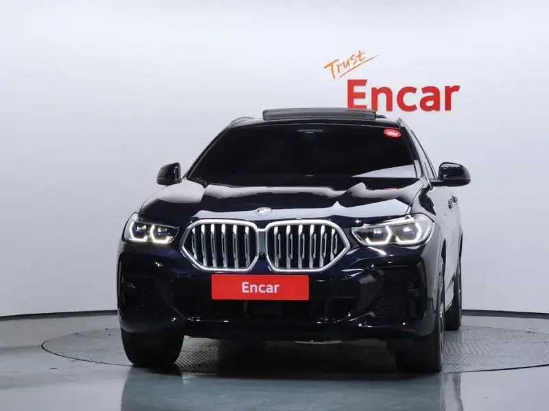 2022 BMW X6 с пробегом 48 048 км