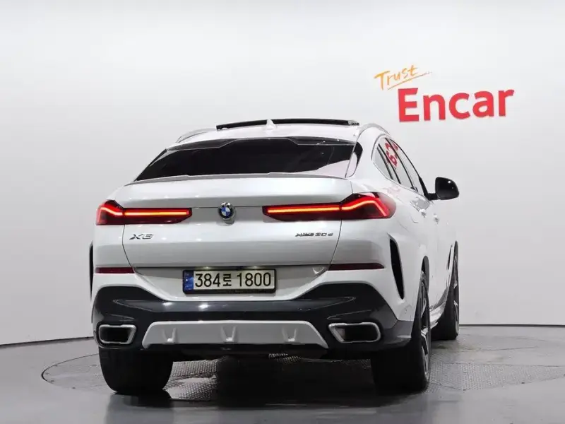 2022 BMW X6 с пробегом 78 589 км