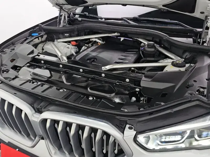 2022 BMW X6 с пробегом 78 589 км