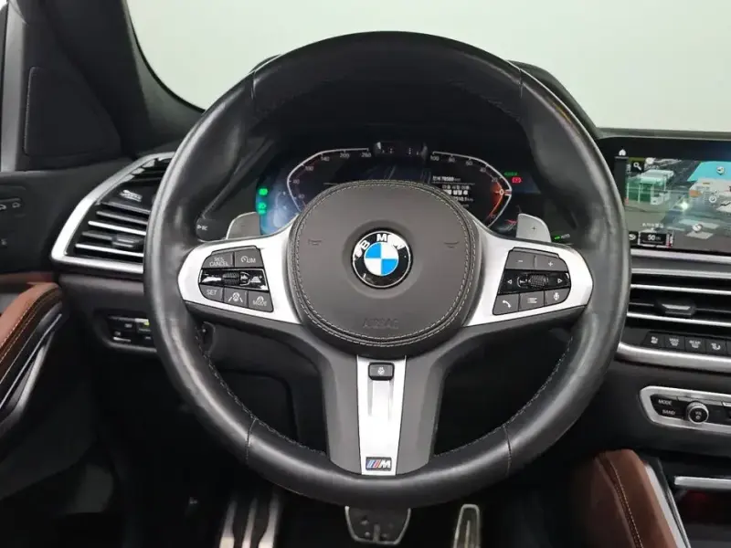 2022 BMW X6 с пробегом 78 589 км
