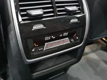 2022 BMW X6 с пробегом 78 589 км