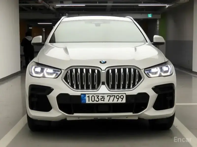 2022 BMW X6 с пробегом 74 465 км