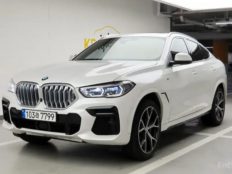 2022 BMW X6 с пробегом 74 465 км