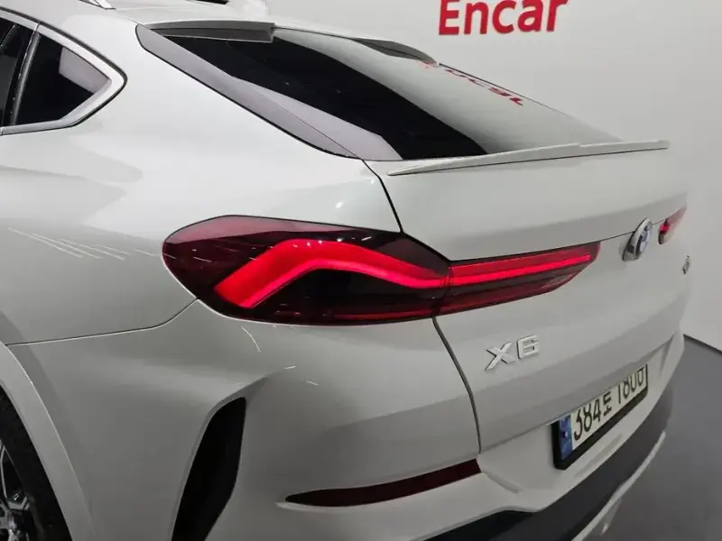 2022 BMW X6 с пробегом 78 589 км