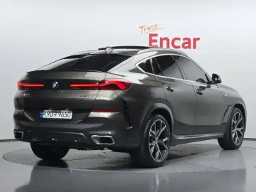 2022 BMW X6 с пробегом 14 959 км