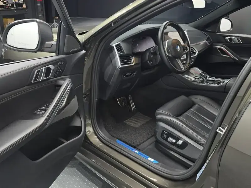 2022 BMW X6 с пробегом 14 959 км