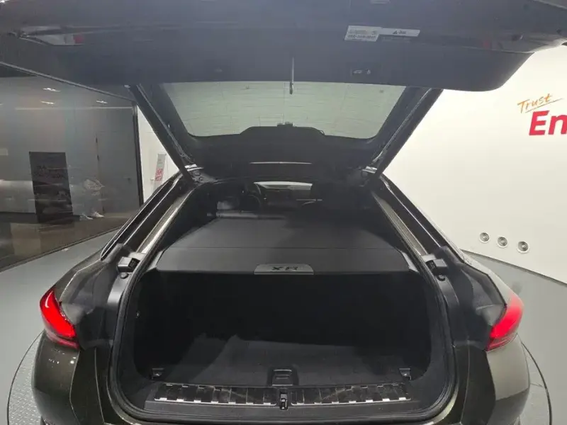 2022 BMW X6 с пробегом 14 959 км