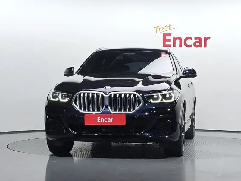 2022 BMW X6 с пробегом 62 353 км