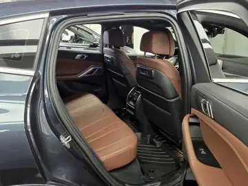 2022 BMW X6 с пробегом 86 793 км