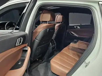 2022 BMW X6 с пробегом 77 128 км