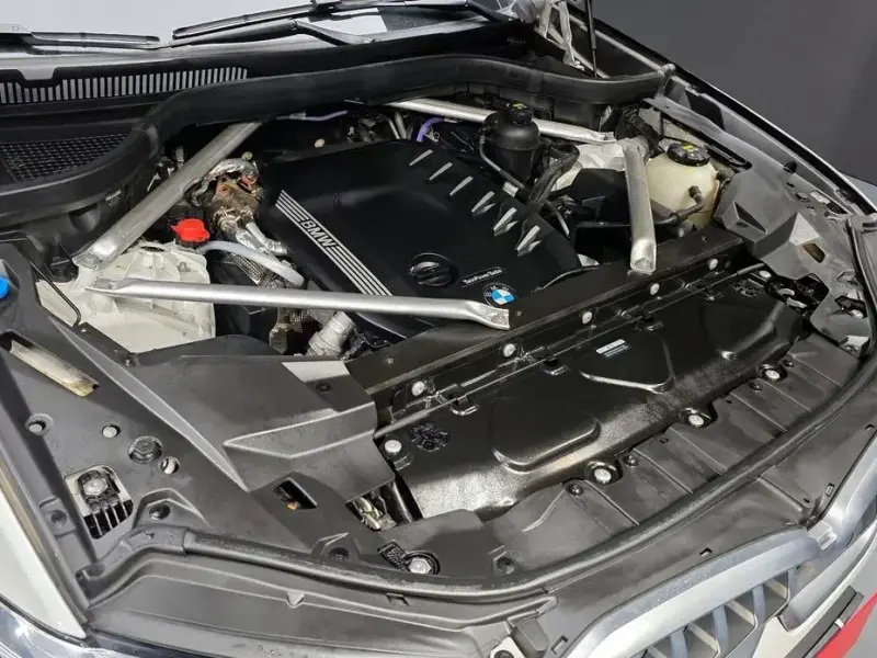 2022 BMW X6 с пробегом 65 117 км