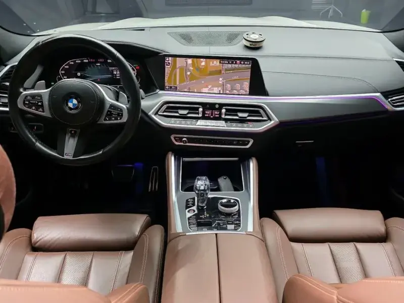 2022 BMW X6 с пробегом 65 117 км