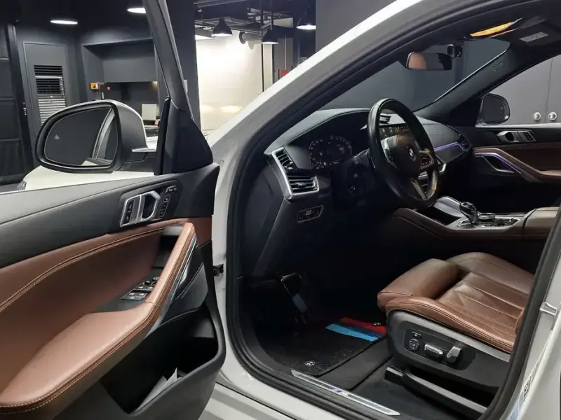 2022 BMW X6 с пробегом 65 117 км