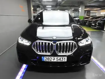 2022 BMW X6 с пробегом 42 000 км