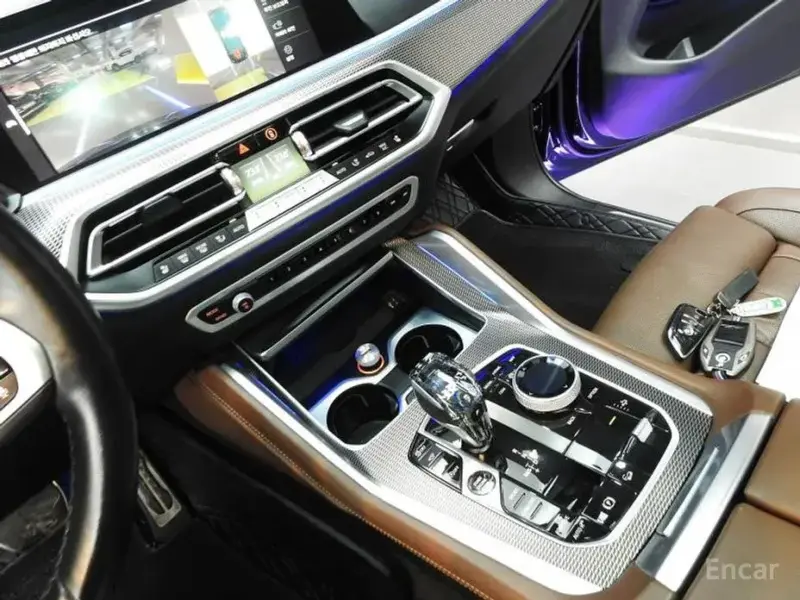 2022 BMW X6 с пробегом 42 000 км
