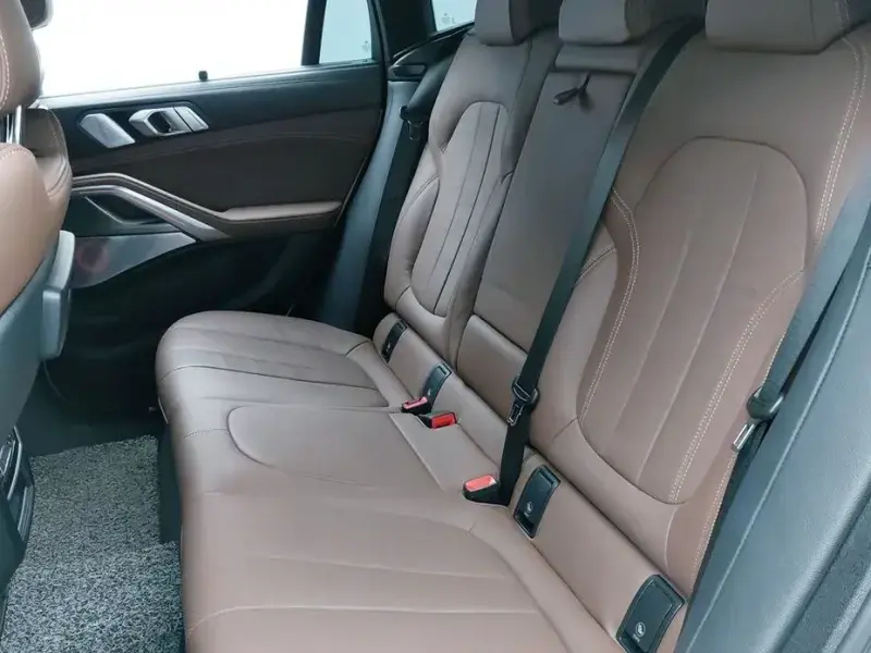 2022 BMW X6 с пробегом 46 127 км