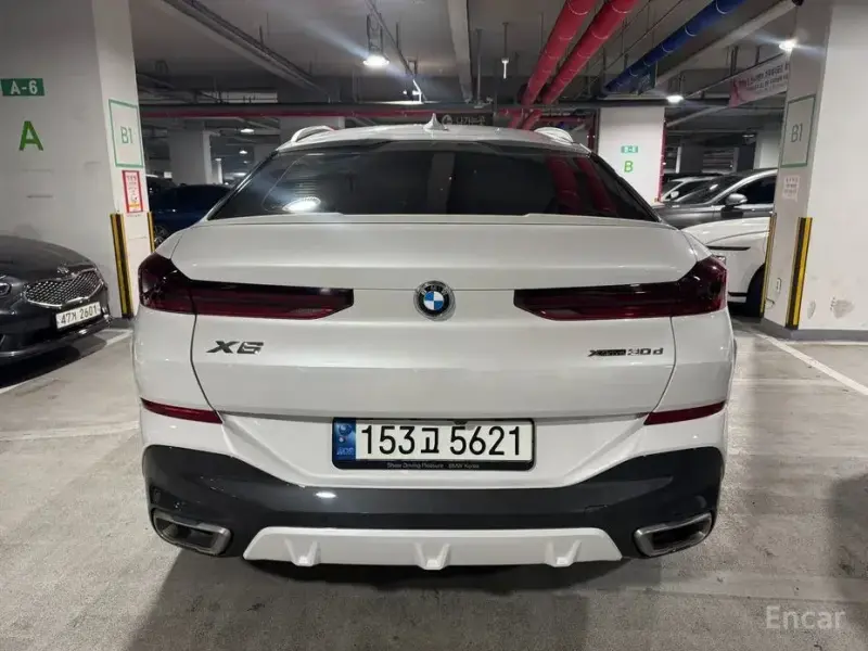 2022 BMW X6 с пробегом 56 192 км