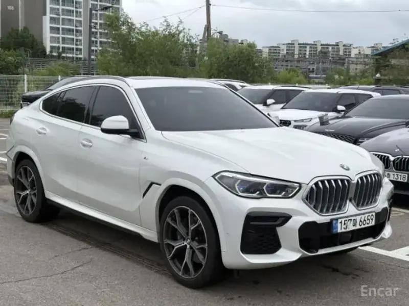 2022 BMW X6 с пробегом 57 439 км