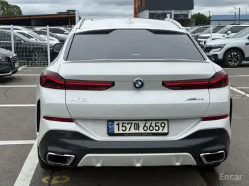 2022 BMW X6 с пробегом 57 439 км