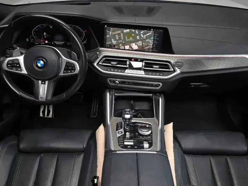 2022 BMW X6 с пробегом 93 708 км