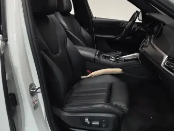 2022 BMW X6 с пробегом 93 708 км