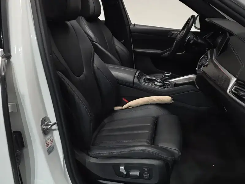2022 BMW X6 с пробегом 93 708 км