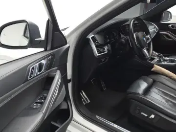 2022 BMW X6 с пробегом 93 708 км