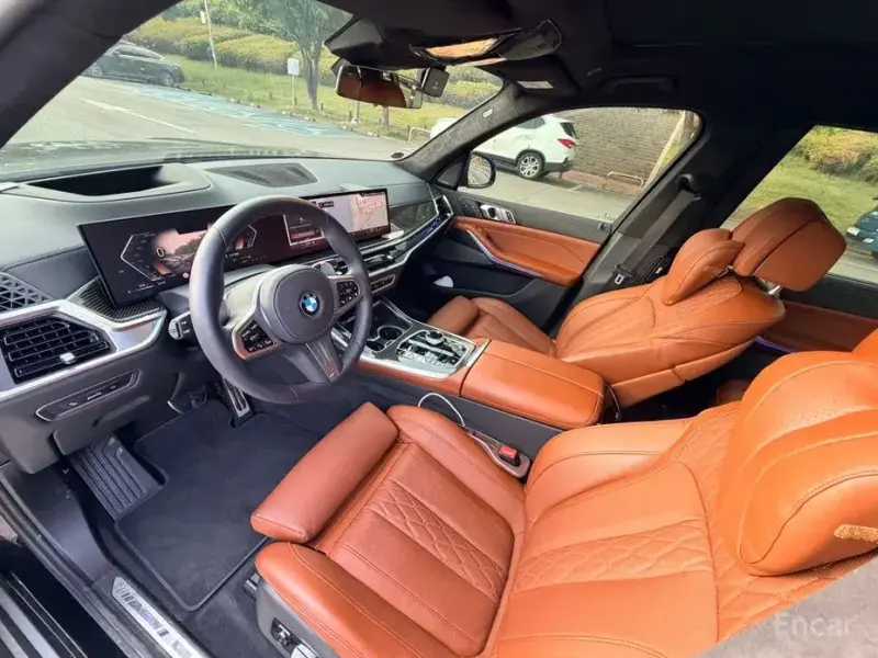 2025 BMW X7 с пробегом 19 325 км