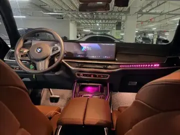 2025 BMW X7 с пробегом 19 325 км