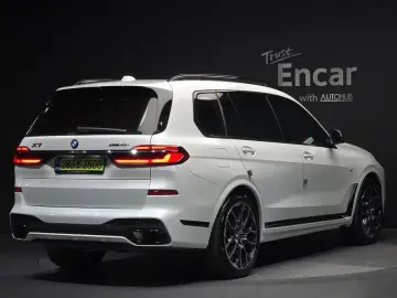 2025 BMW X7 с пробегом 15 350 км