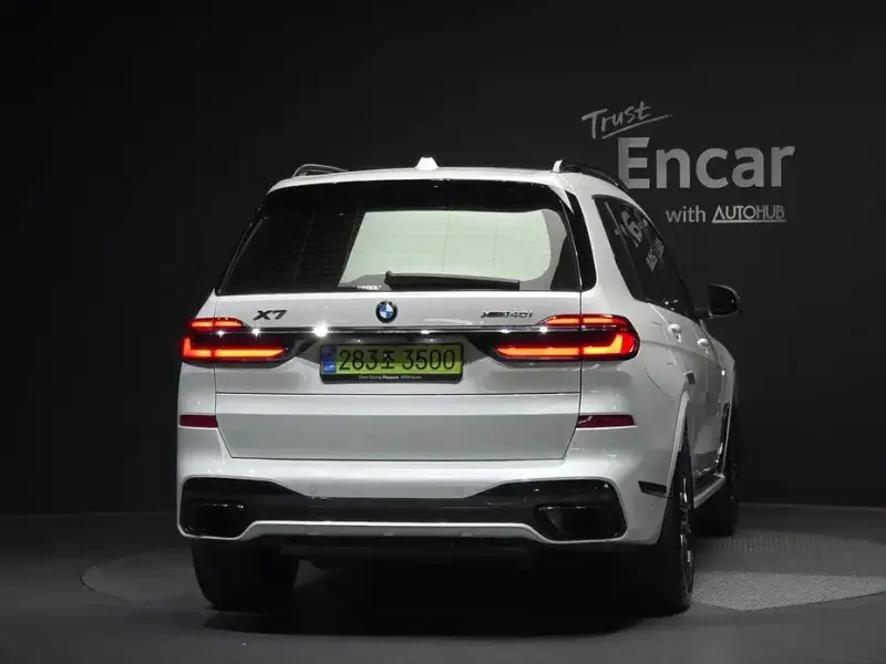 2025 BMW X7 с пробегом 15 350 км