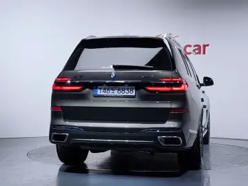 2025 BMW X7 с пробегом 18 544 км