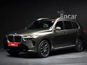 2025 BMW X7 с пробегом 11 160 км