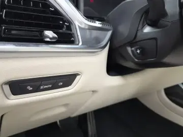 2025 BMW X7 с пробегом 11 160 км