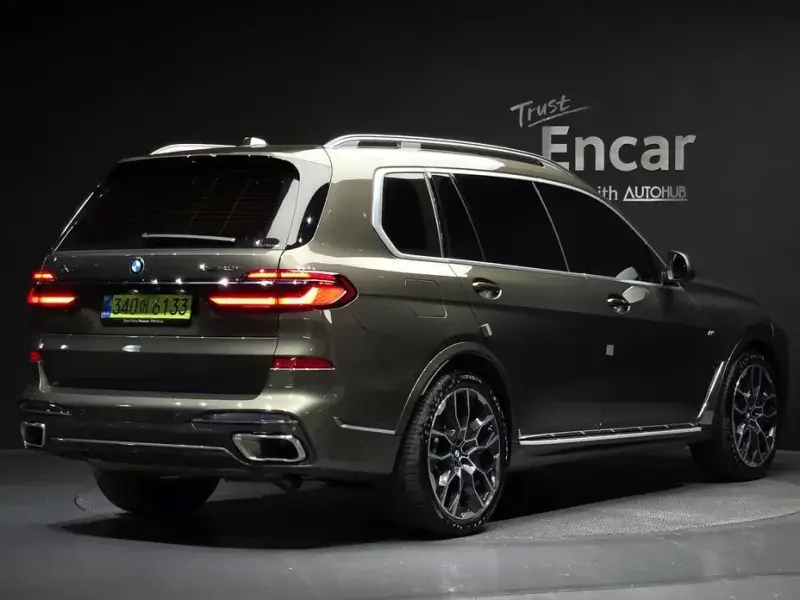 2025 BMW X7 с пробегом 9 483 км