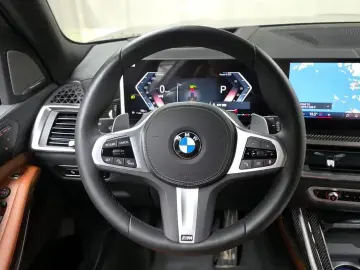 2025 BMW X7 с пробегом 9 483 км