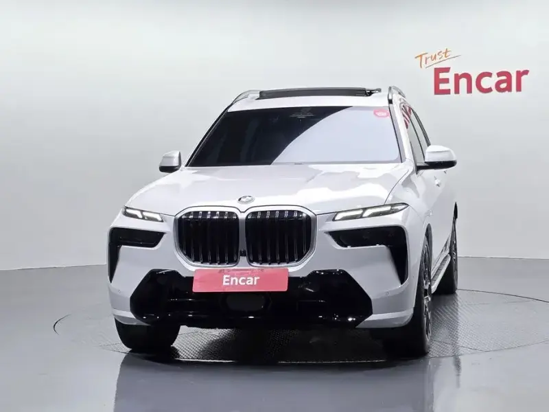 2024 BMW X7 с пробегом 15 206 км