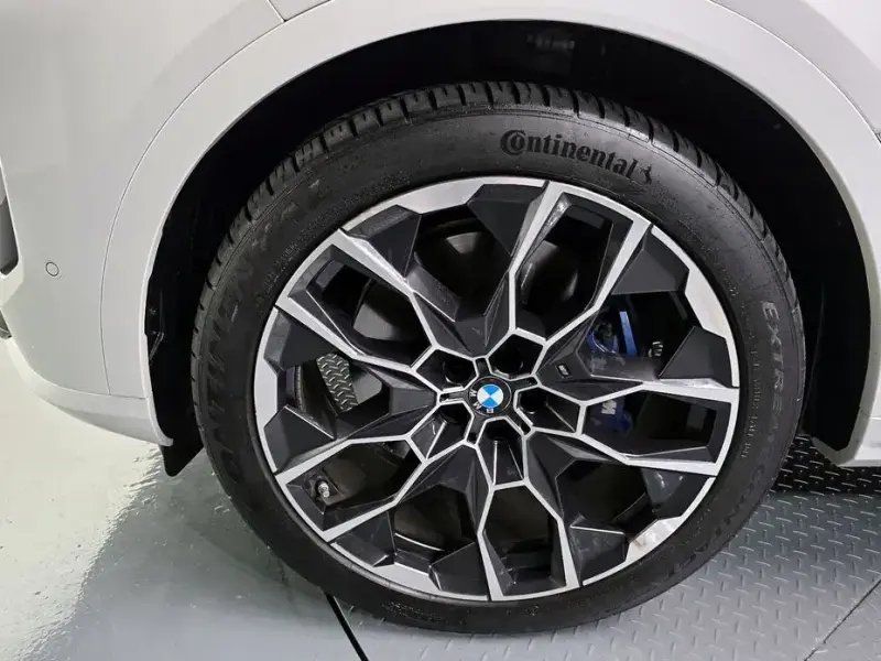 2024 BMW X7 с пробегом 15 206 км