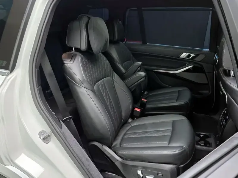 2024 BMW X7 с пробегом 15 206 км