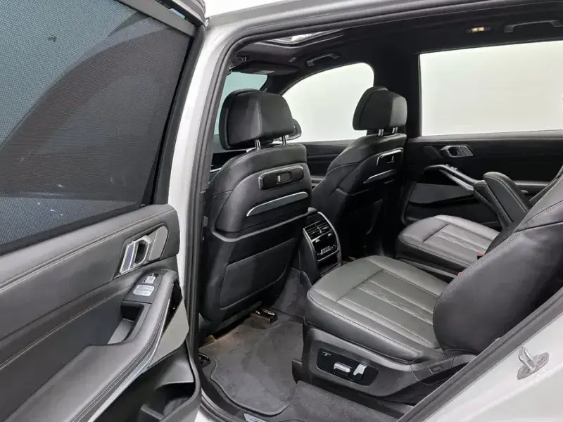 2024 BMW X7 с пробегом 15 206 км