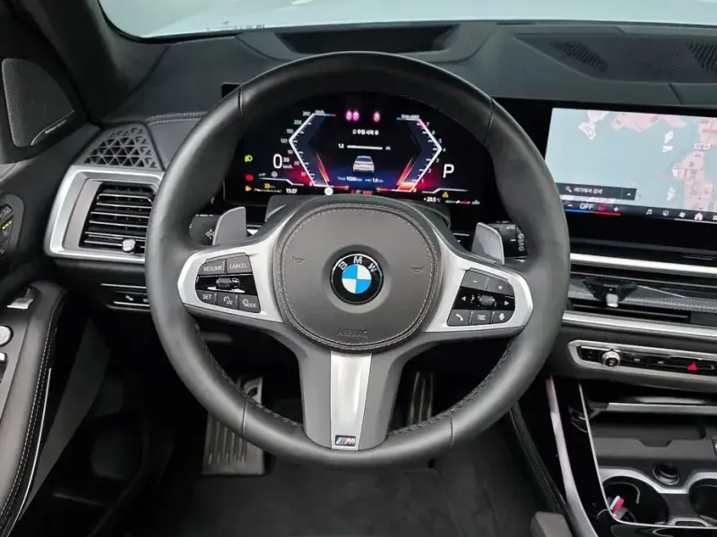 2024 BMW X7 с пробегом 15 206 км