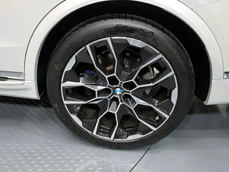 2024 BMW X7 с пробегом 15 206 км